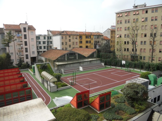 campo sportivo in copertura